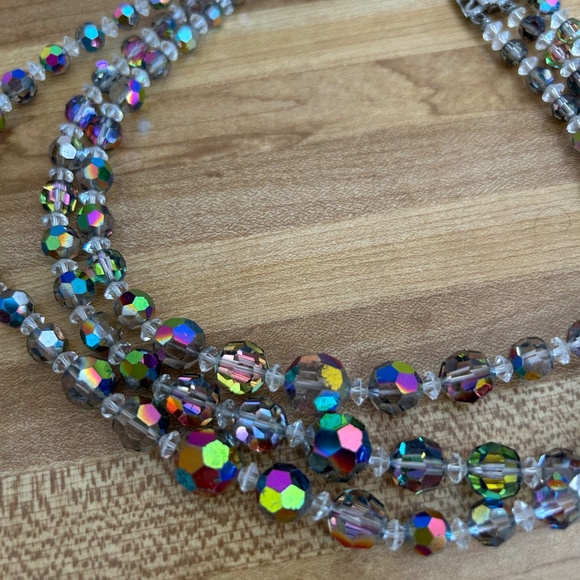 Dark sparkly necklace. - Picture 2 of 2